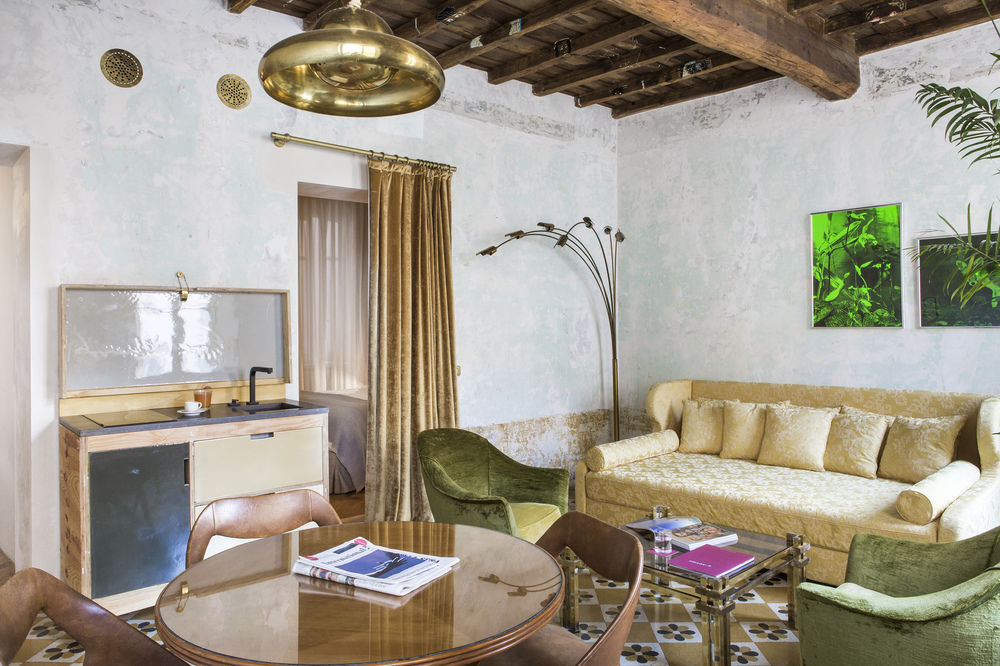 G-rough, Rome, A Member Of Design Guest house 2*